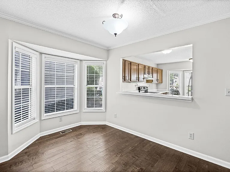 5180 Laurel Bridge Ct SE — Photo 13