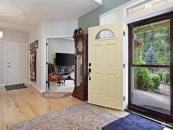 3rd image of 15126 159th Lane SE