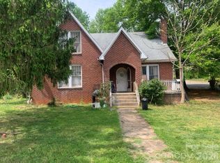 615 E Meeting St, Morganton, NC 28655