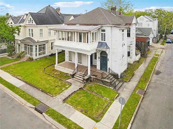 4th image of 1470 Arabella St