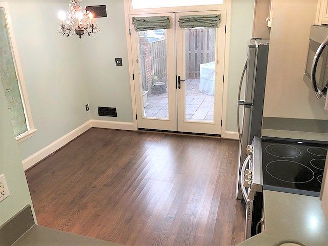 Kitchen with washer/dryer