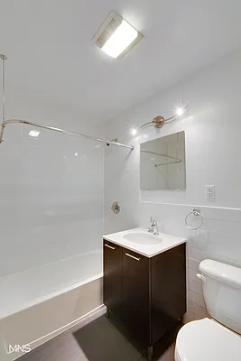 Rented by MNS Marketing | media 5