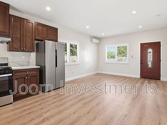 5th image of 9546 W Live Oak Ave #B