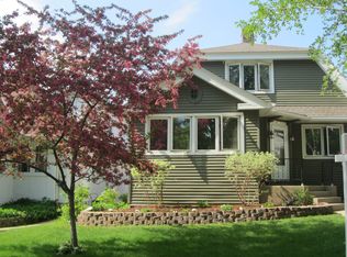 5722 W Washington Blvd, Milwaukee, WI 53208