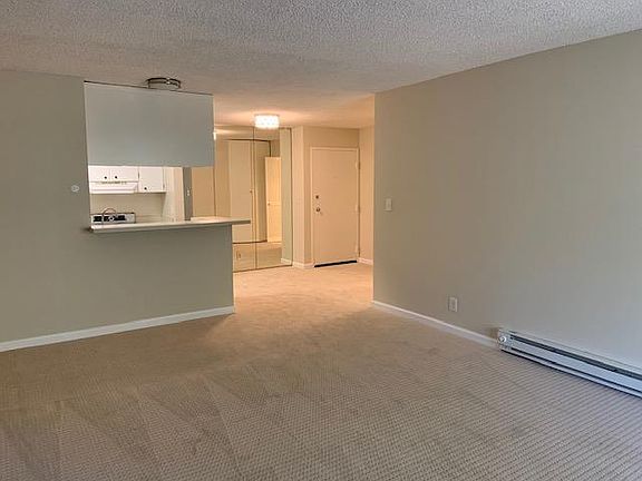 4th image of 381 Half Moon Ln APT 205