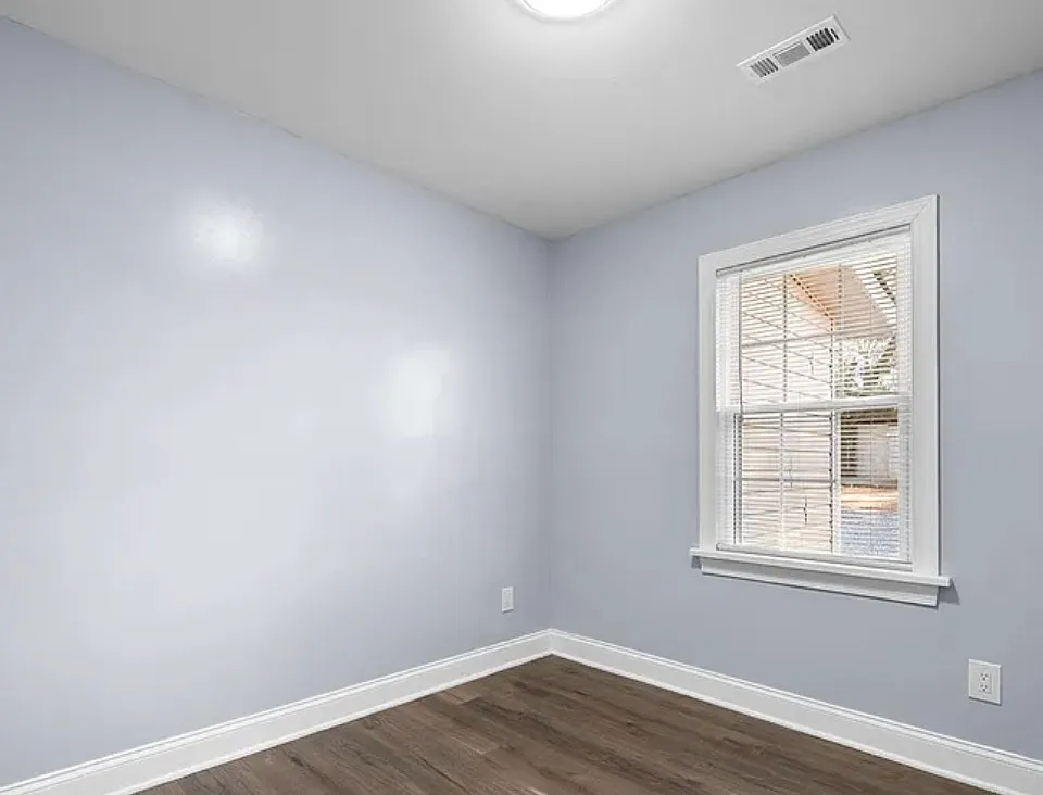 3 bed, 1131 sqft, $1,750 — Photo 3