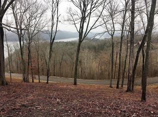 405 Maury Ln, Smithville, TN 37166