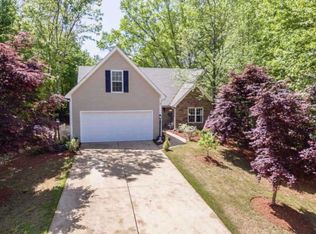 5806 Meadowfield Trce, Flowery Branch, GA 30542