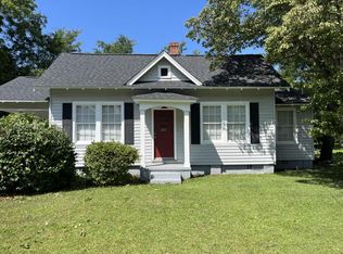 242 Columbian St, Darlington, SC 29532