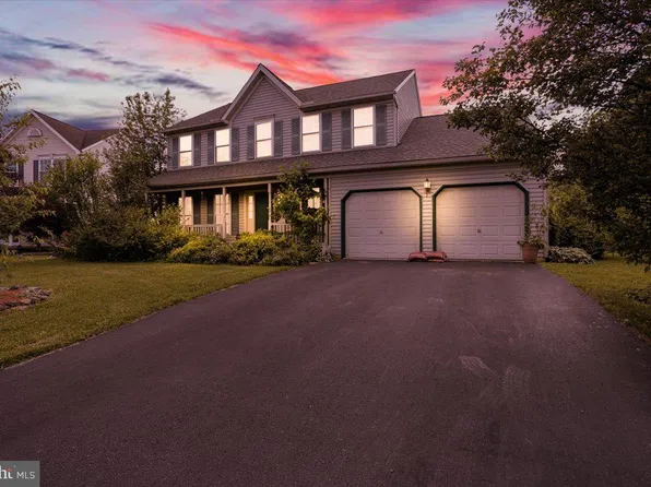 264 Longleaf Dr, Blandon, PA 19510