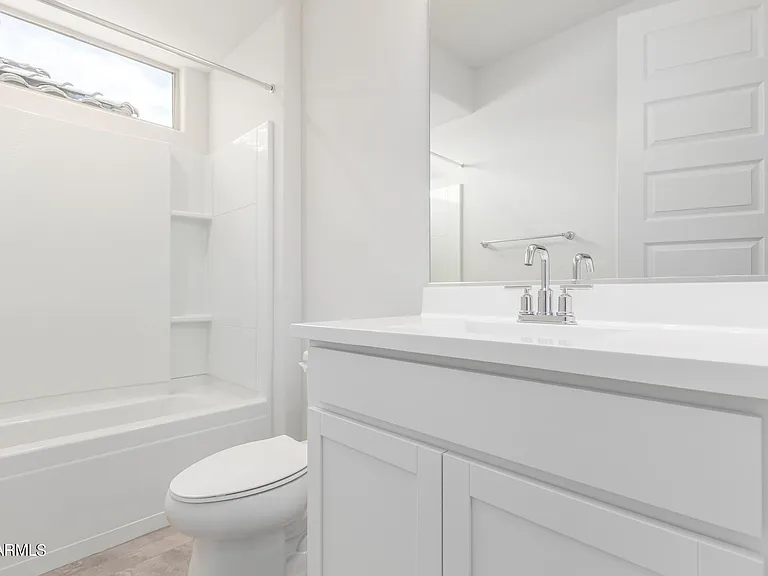 8529 S 67th Dr — Photo 29