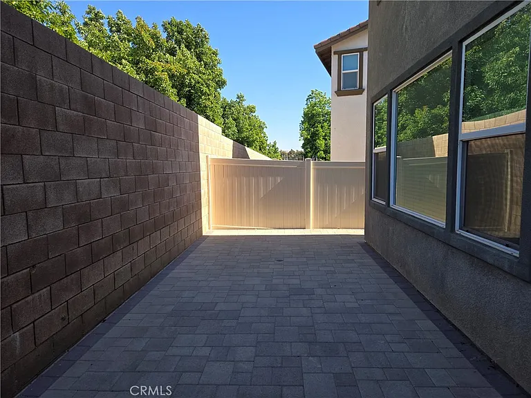 1165 Keystone Pl — Photo 16
