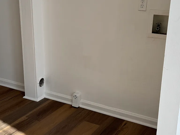 120 Daphne Ln — Photo 4