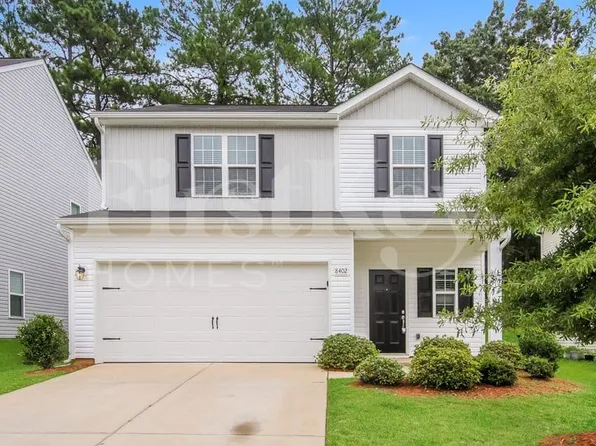 8402 Paw Valley Ln, Charlotte, NC 28214