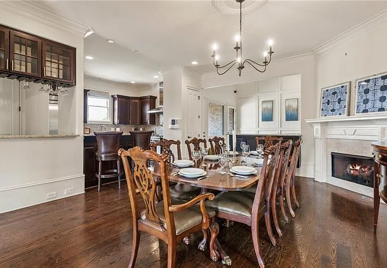 629 Boulevard NE — Photo 16