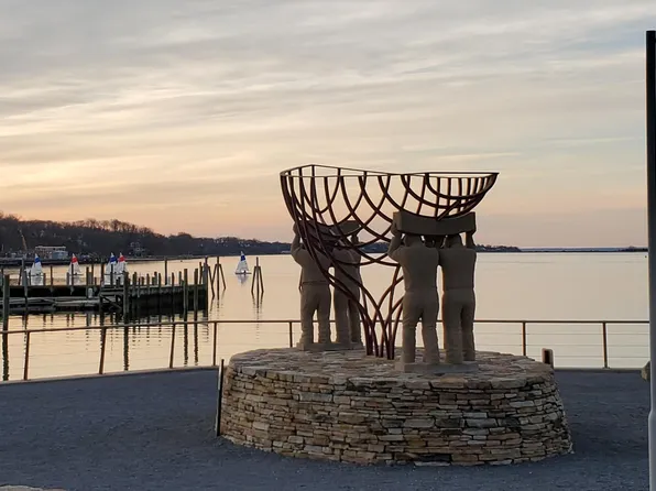 146 Windward Dr, Port Jefferson, NY 11777