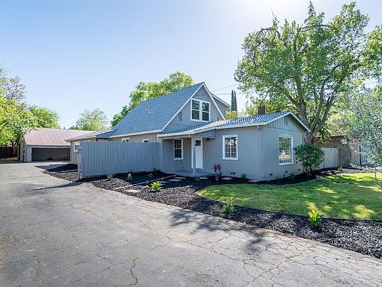 Gorgeous Upgraded Home!
