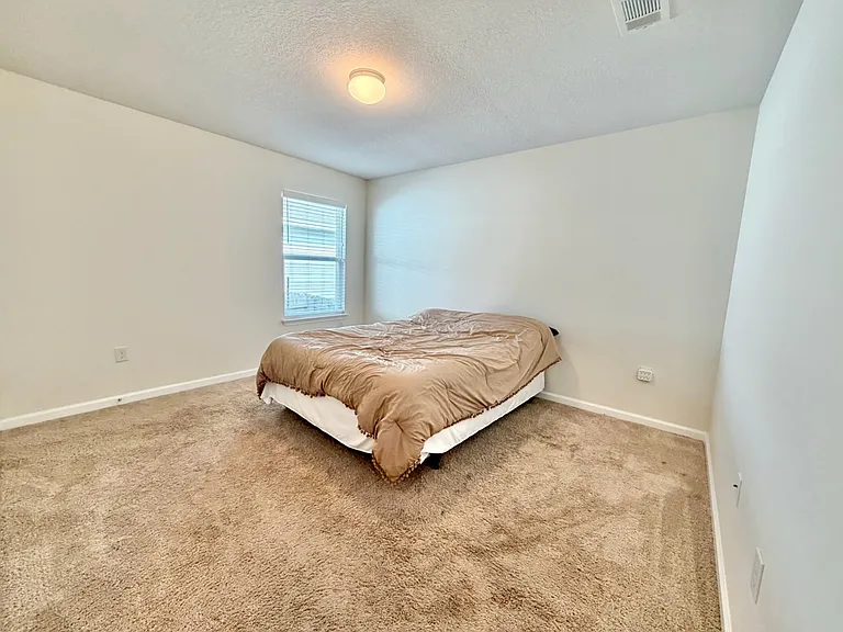 93 American Ct — Photo 12