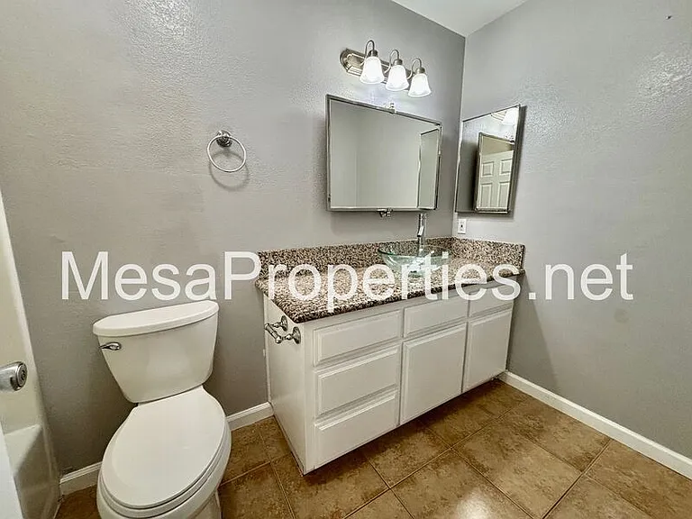 16327 Seneca Rd — Photo 8
