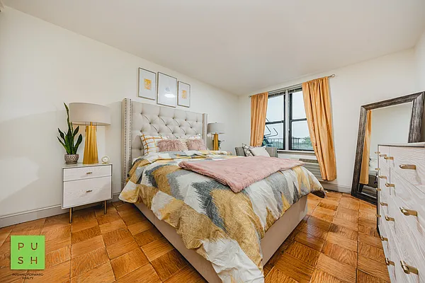 Sold by Pushing Forward Realty LLC | media 3