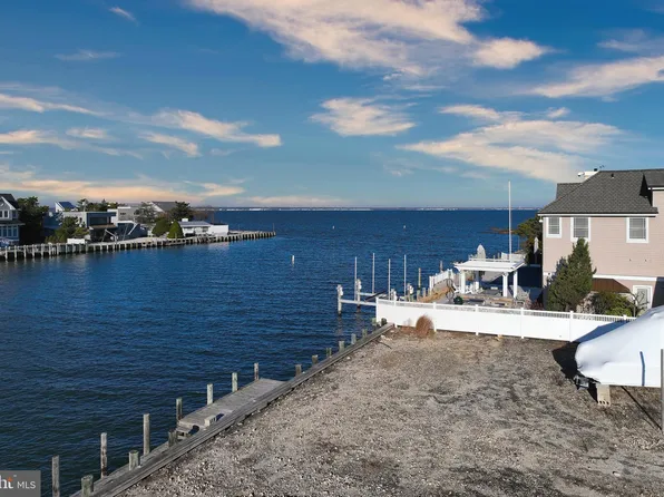 166D Marina Blvd, Beach Haven, NJ 08008
