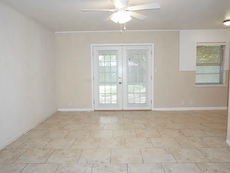 1716 Edna Ave — Photo 9