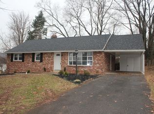 519 Ellencroft Dr, Lewisberry, PA 17339