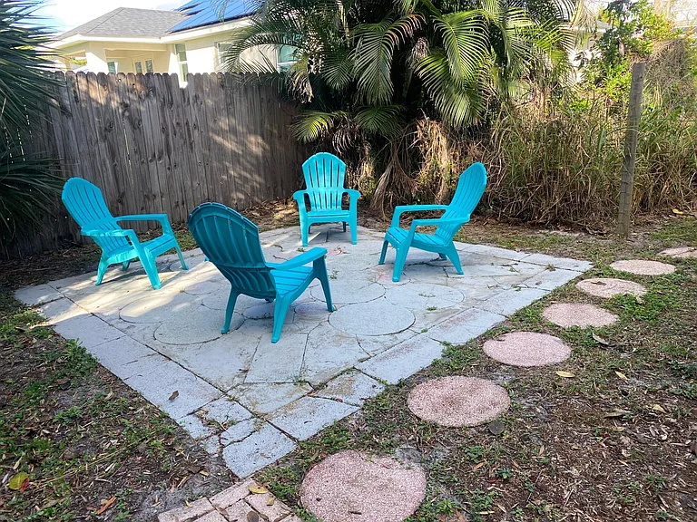 2830 Gypsy St — Photo 33