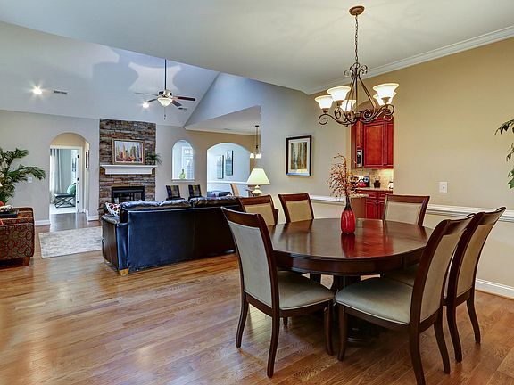 3rd image of 1920 A Whisper Lake Dr #A
