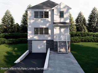 593 College Ave, Staten Island, NY 10302