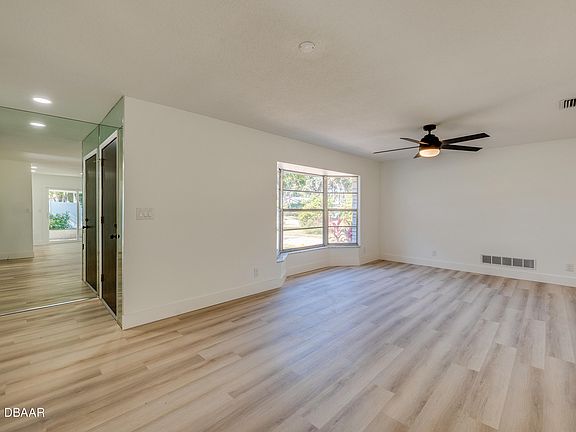 3rd image of 216 Brittany Ave