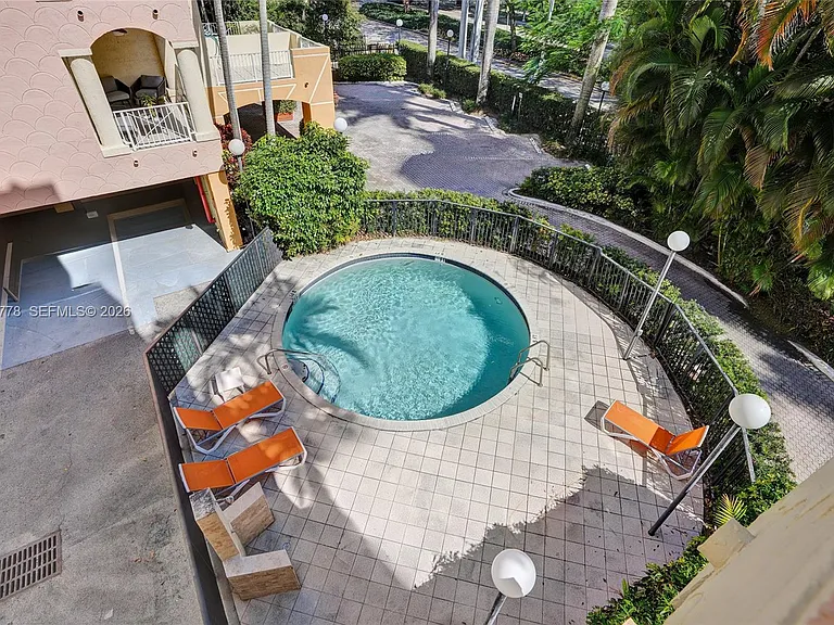1834 Brickell Ave #31 — Photo 32