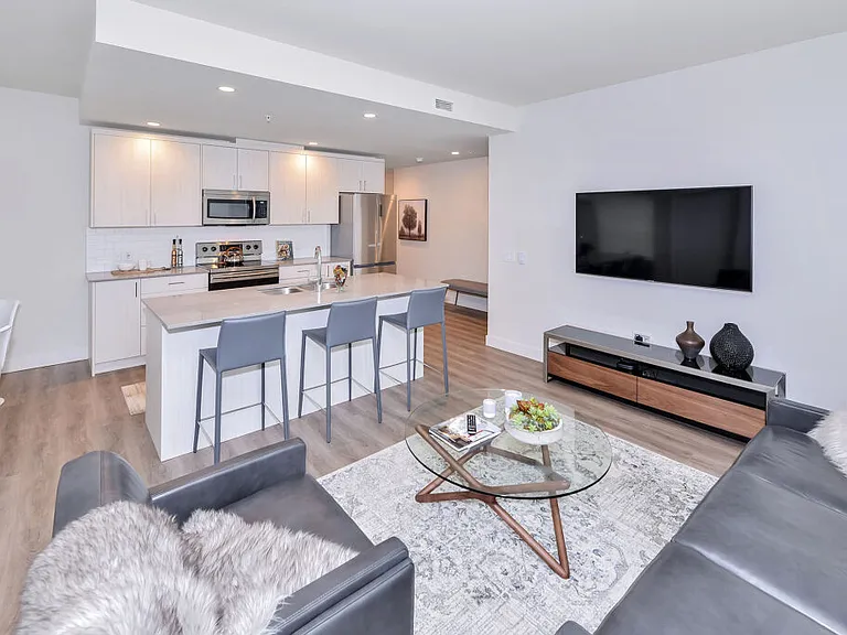 4398 W Saanich Rd #206 — Photo 28