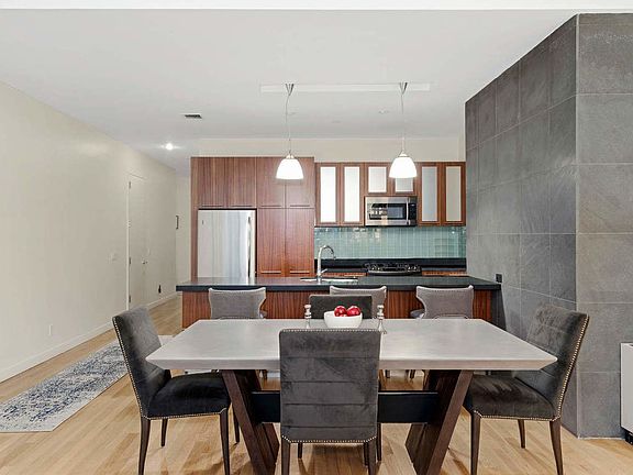 2nd image of 59 John St APT 7C