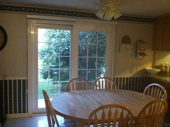 Dining Area 1