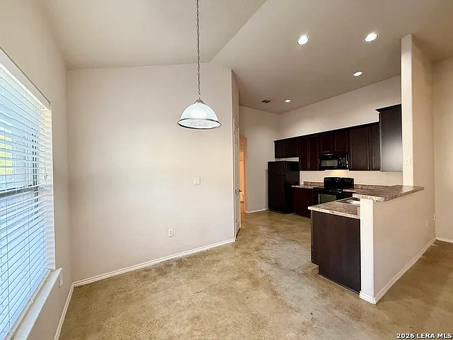 3 bed, 2.0 bath, 1212 sqft, $1,325 — Photo 4