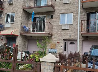 77-05 60th St, Ridgewood, NY 11385