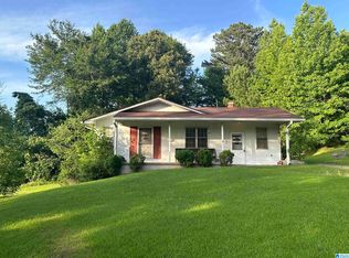 900 Shipp Rd, Hayden, AL 35079