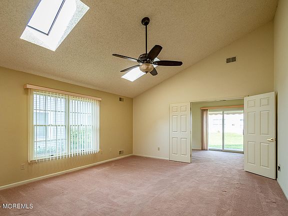 4th image of 1666 Lacebark Court