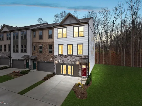 13211 Nixon Ln, Woodbridge, VA 22193