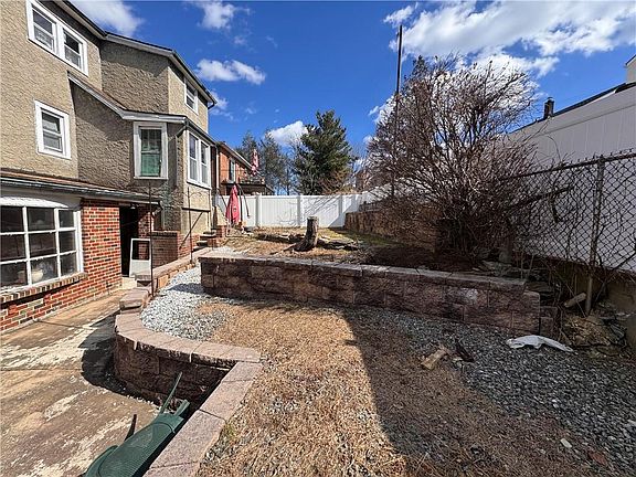 4th image of 94 Fowler Ave