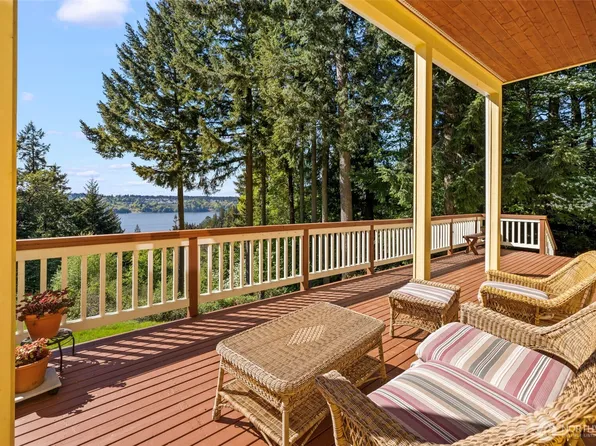 28525 143rd Avenue SW, Vashon, WA 98070