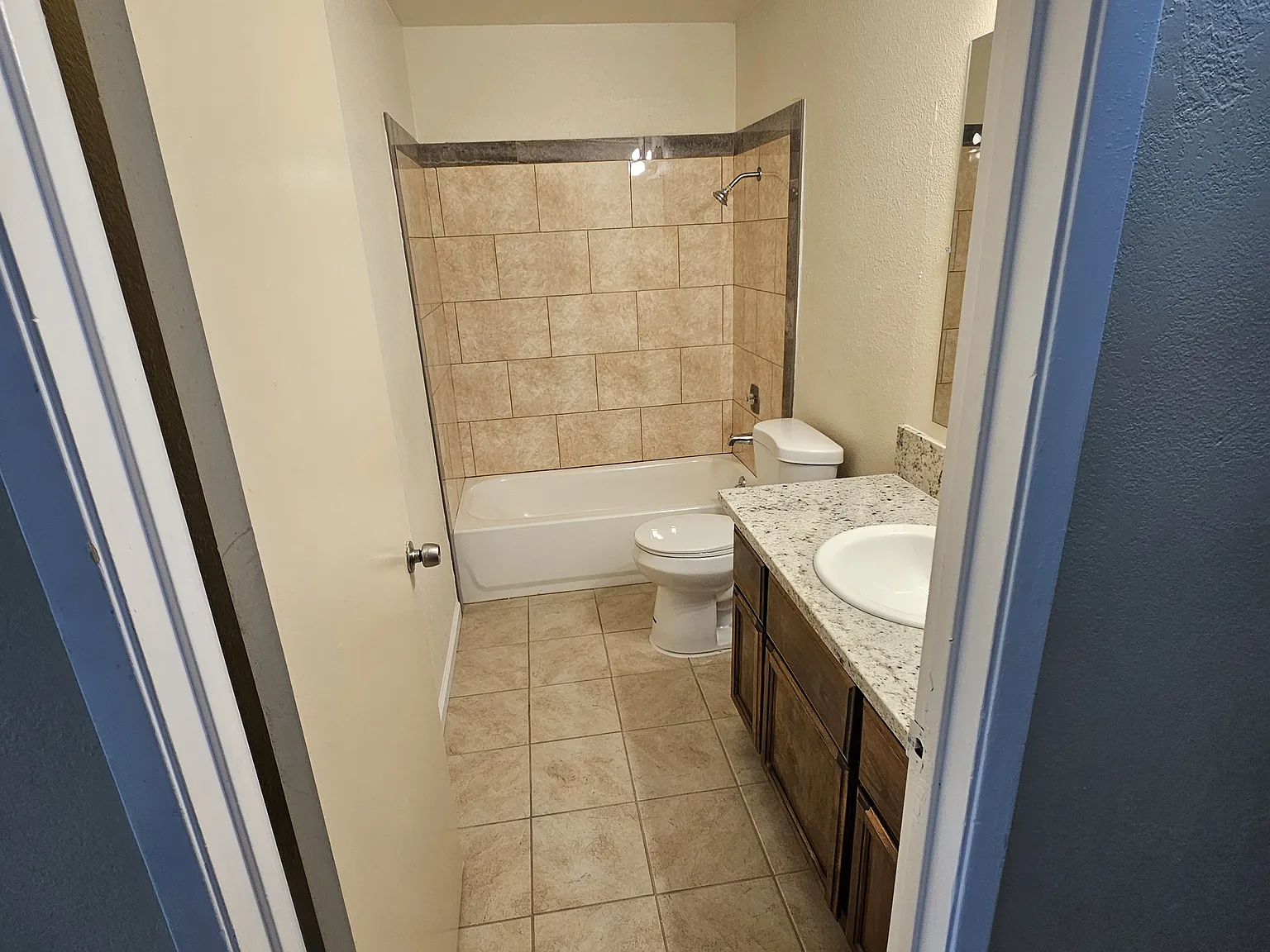 Grand Apartments — Photo 4