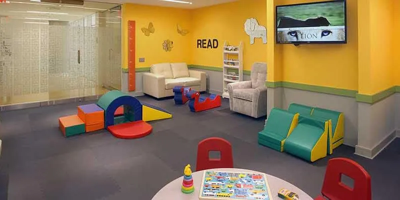 Rented by Space Marketing Shop | media 10