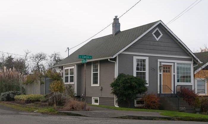 Corner lot
