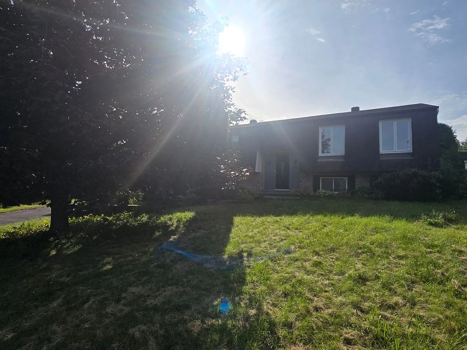 5 bed, $3,200 — Photo 2
