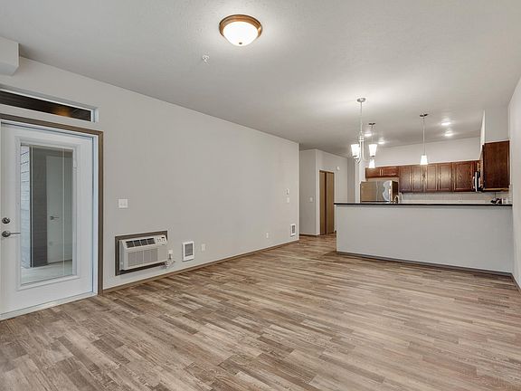 3rd image of 19112 E Alki Ave #3X2