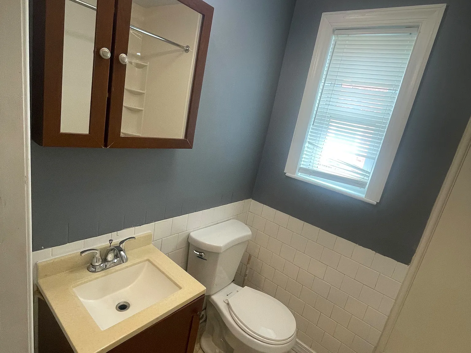 5 bed, 1280 sqft, $2,000 — Photo 4