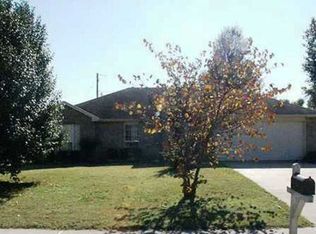 1737 Bismark Ln, Springdale, AR 72762