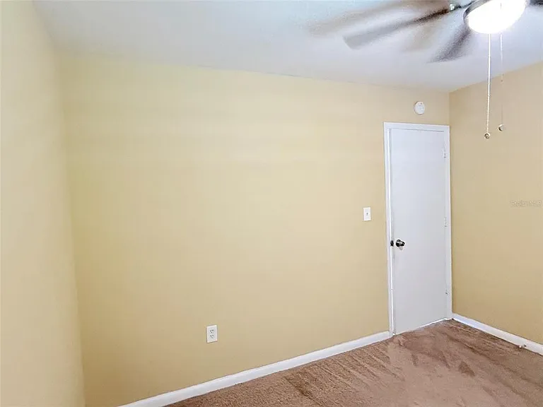 2615 E Curtis St — Photo 20